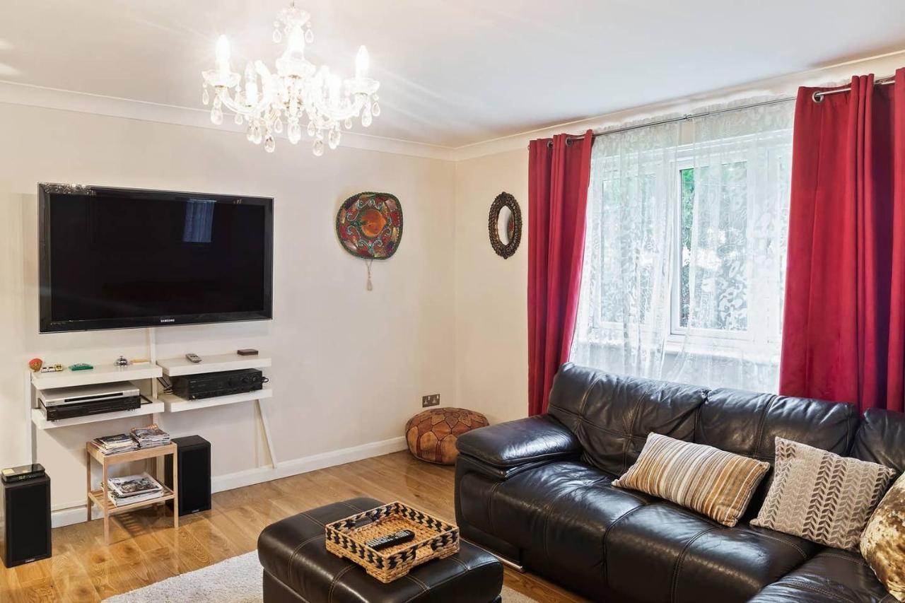 לונדון Beautiful And Cosy 2 Bedroom Flat מראה חיצוני תמונה