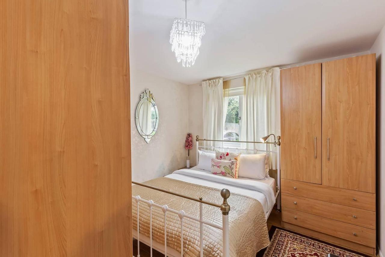 לונדון Beautiful And Cosy 2 Bedroom Flat מראה חיצוני תמונה